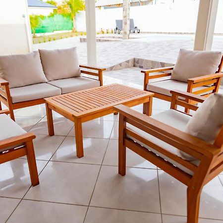 Promo ! Les Paisibles Villas C & G Richeplaine Bagian luar foto